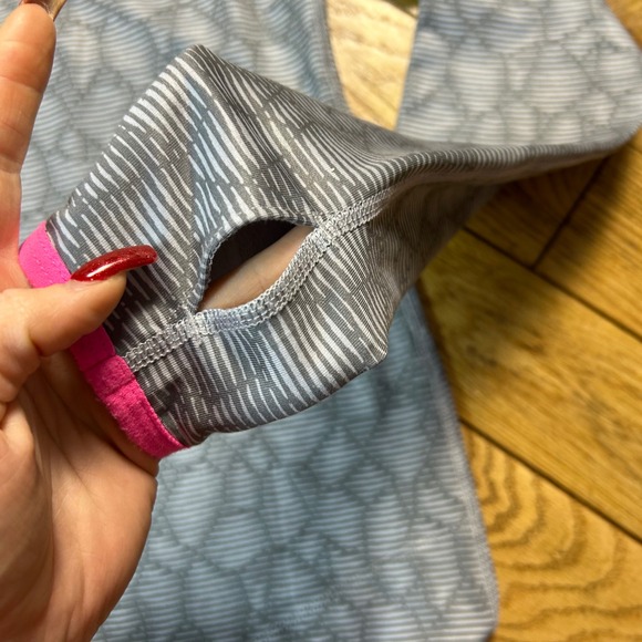 Nike Pro Dri FIT Quarter Zip Hoodie Girls XL Gray Pink Athletic Running Workout‎ - Picture 6 of 6